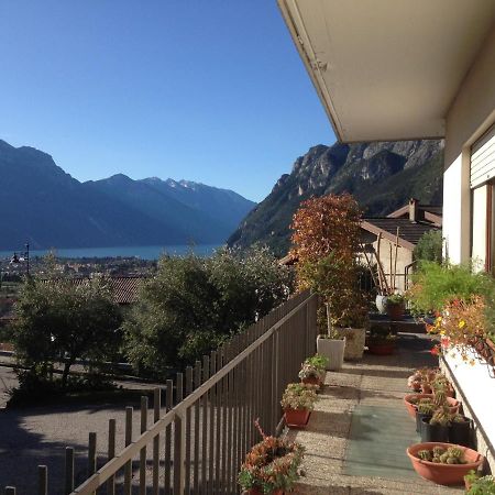 Appartamento Vista Lago Riva del Garda Ngoại thất bức ảnh