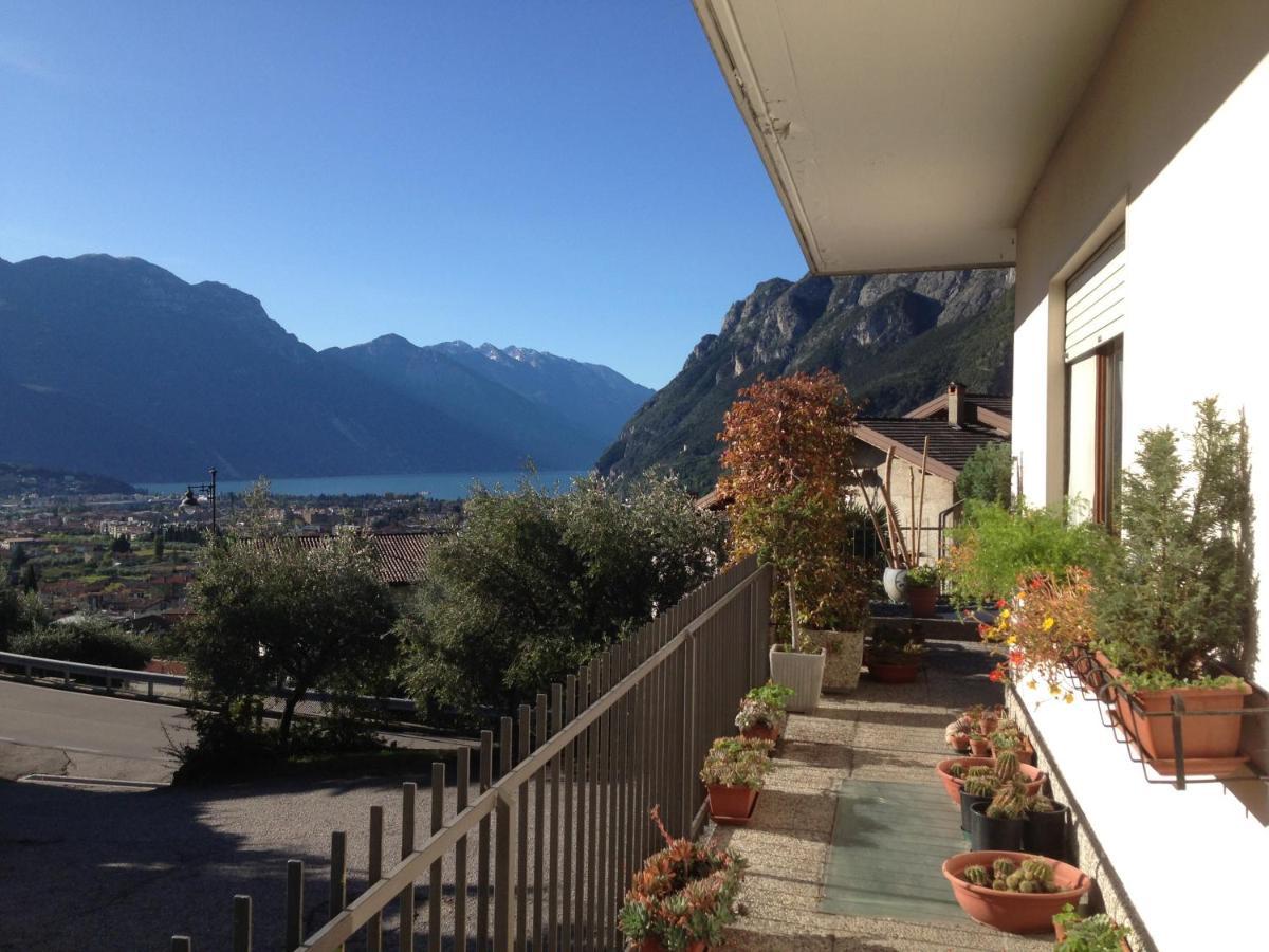 Appartamento Vista Lago Riva del Garda Ngoại thất bức ảnh